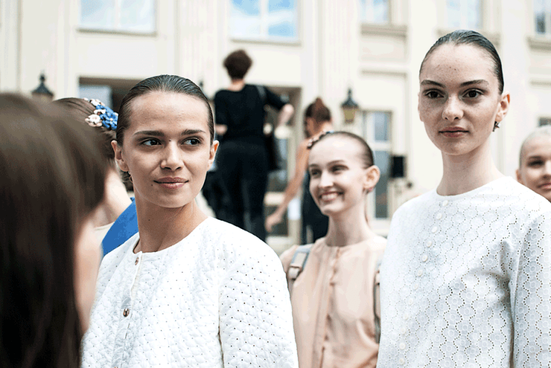 neverleavetheclouds.mbfw15.mhoermanseder.12