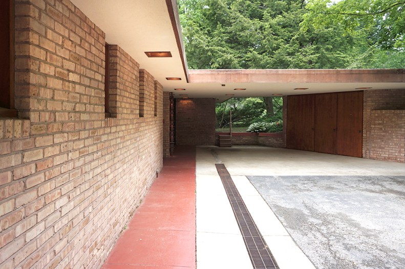 161102_neverleavetheclouds_frankllyodwright_01