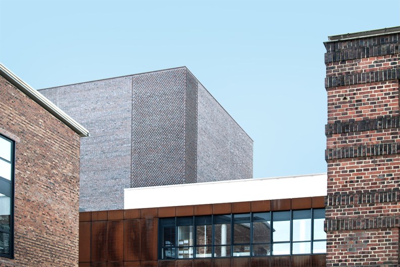 kraftwerk_mitte_dresden_neverleavetheclouds_161204_08